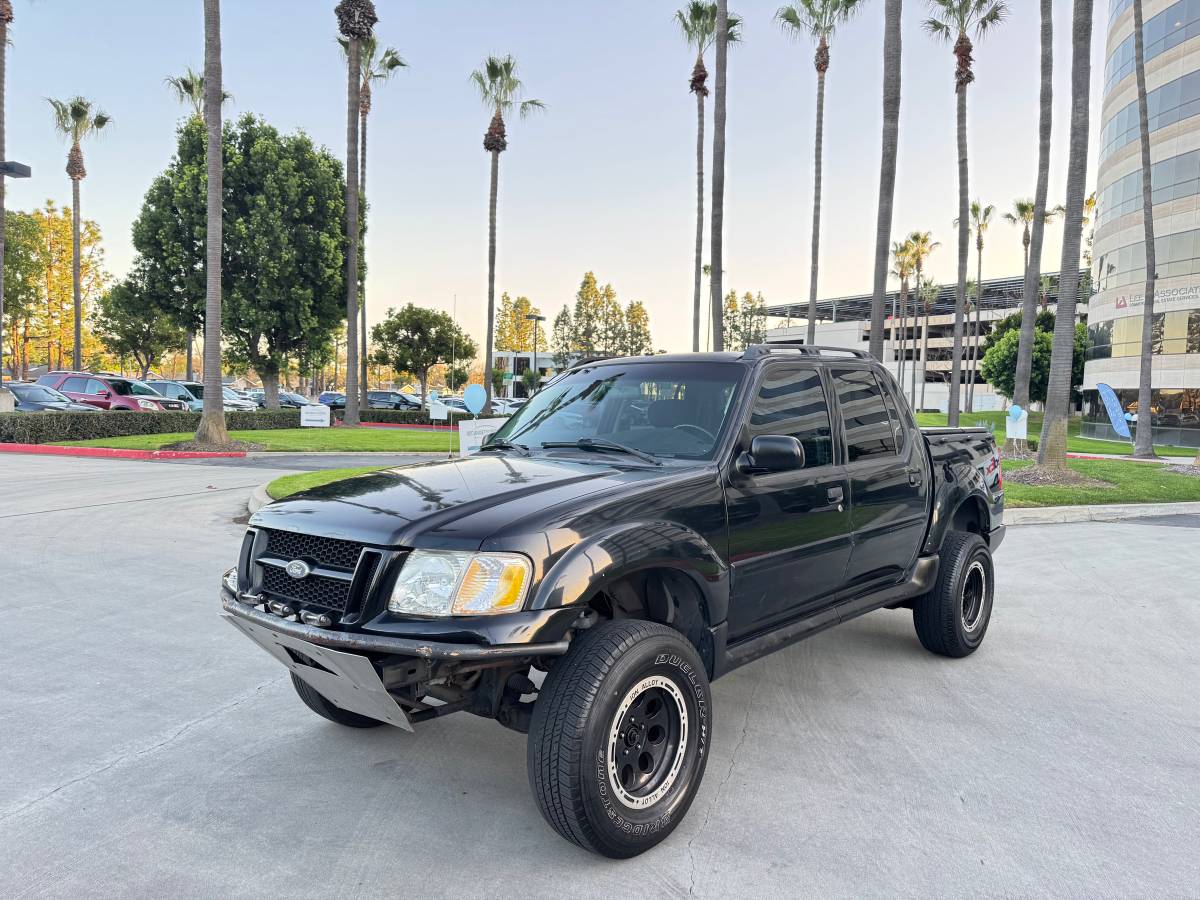 2004 Ford Explorer Sport Trac