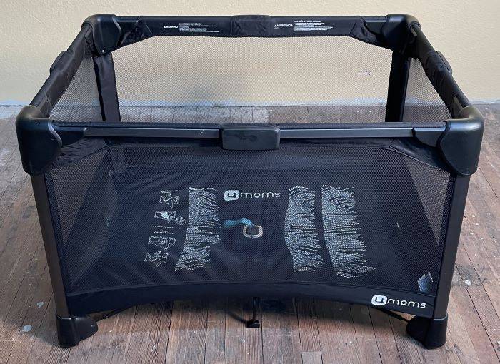 4moms Breeze GO Portable Travel Playard