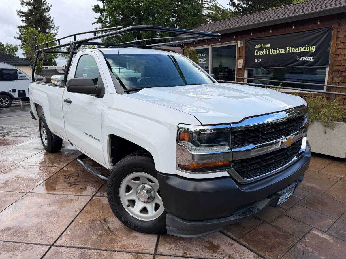 2016 Chevy Silverado 1500 Reg Cab 8' Long Bed ONLY 18,213 Miles
