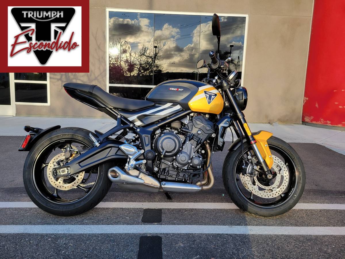 2025 Triumph Trident 660 | Cosmic Yellow | At Triumph Escondido