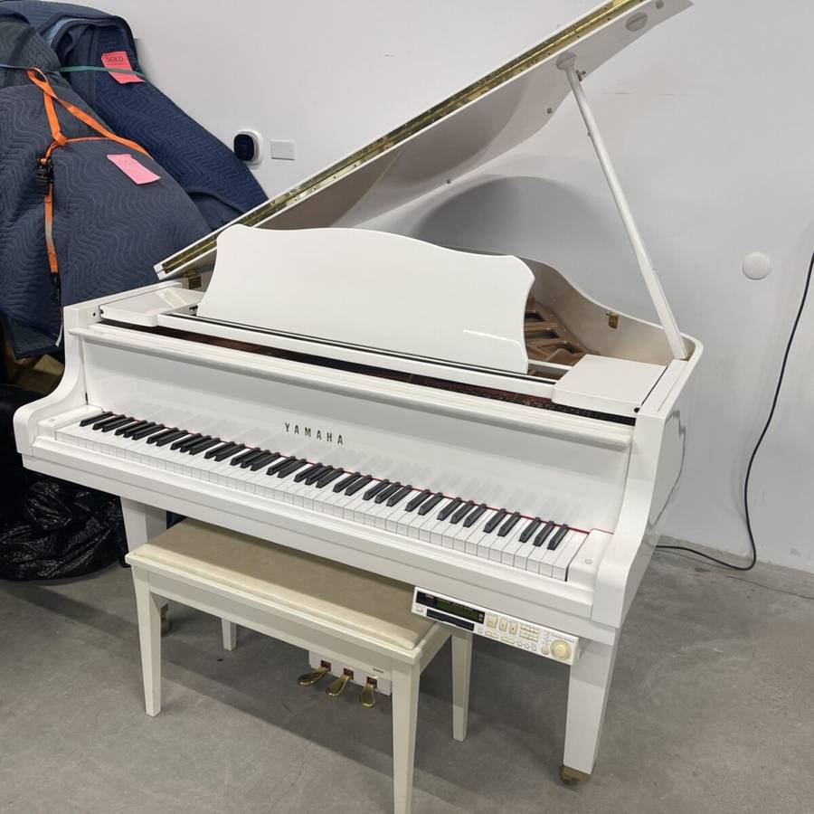 Yamaha DGH1B Disklavier Baby Grand Piano