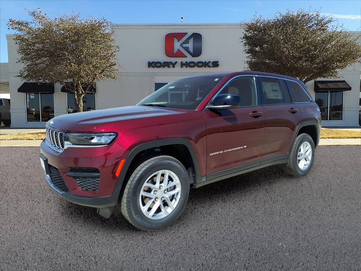2026 Jeep Grand Cherokee Laredo