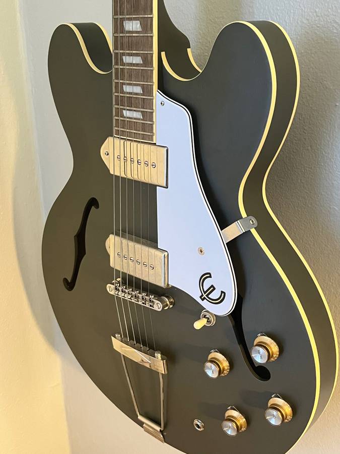 Weekend deal-Epiphone Casino Worn Hollowbody Electric Guitar Olive