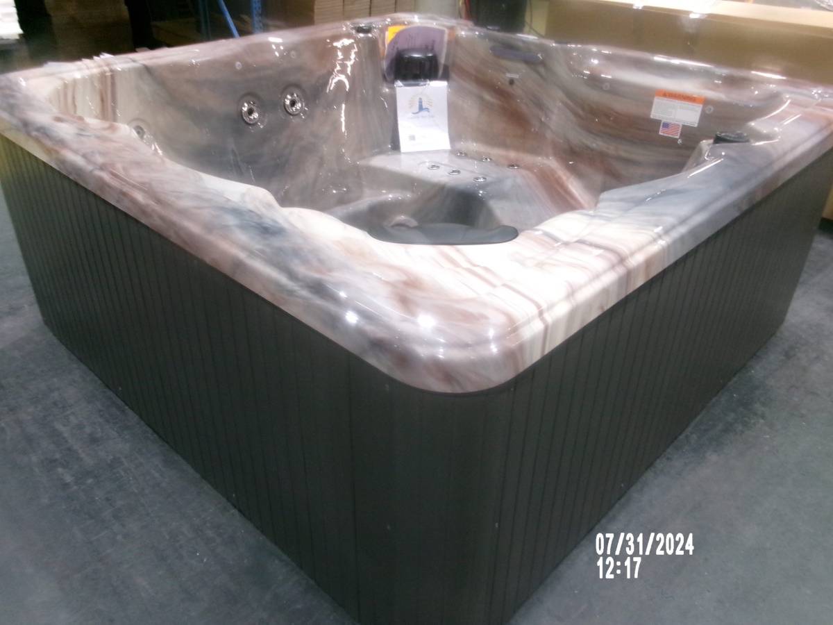 6 Person Hot Tub - $4000 – In Stock