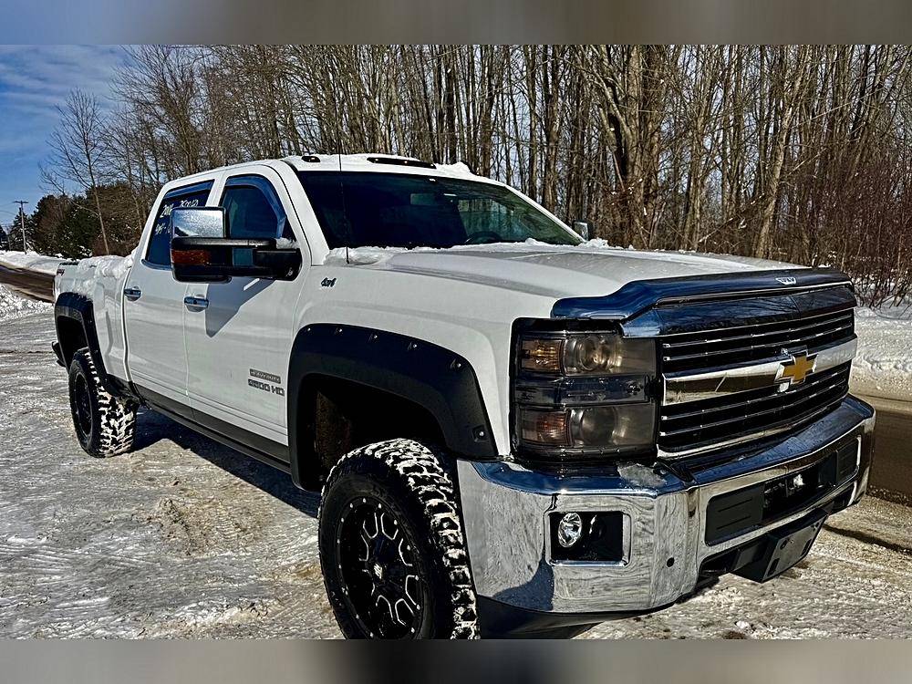2016 CHEVY SILVERADO CREW CAB LT 4X4