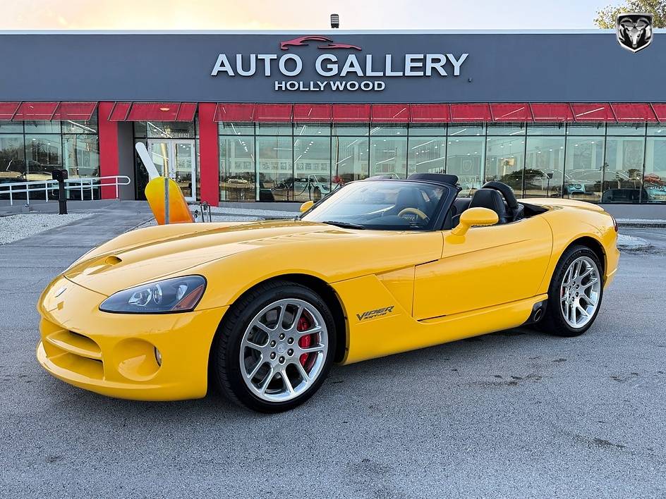 2005 Dodge Viper SRT10 Convertible with lots of power and style