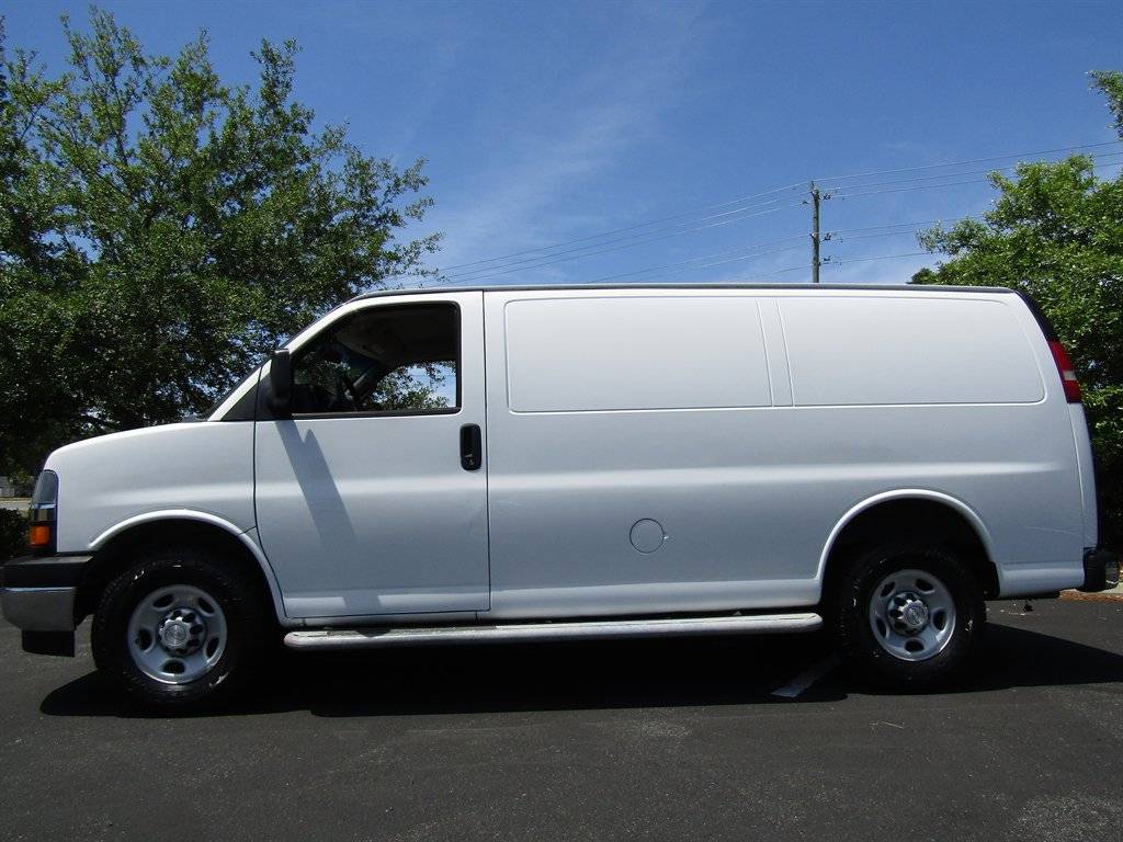 2019 Chevrolet Express G2500 Cargo Van