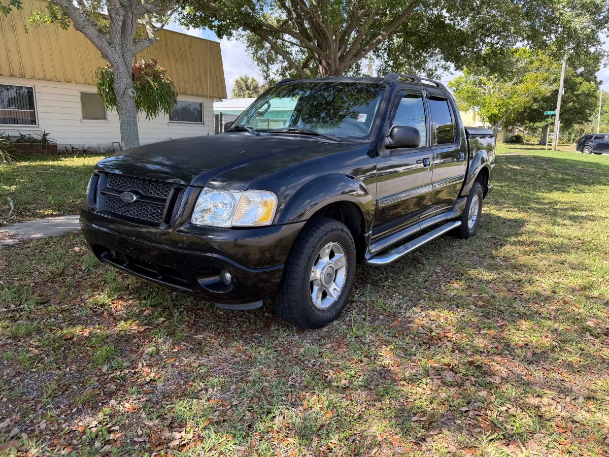 2004 Ford Explorer Sport Trac
