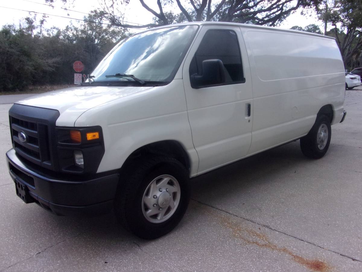 2013 FORD E150 CARGO VAN