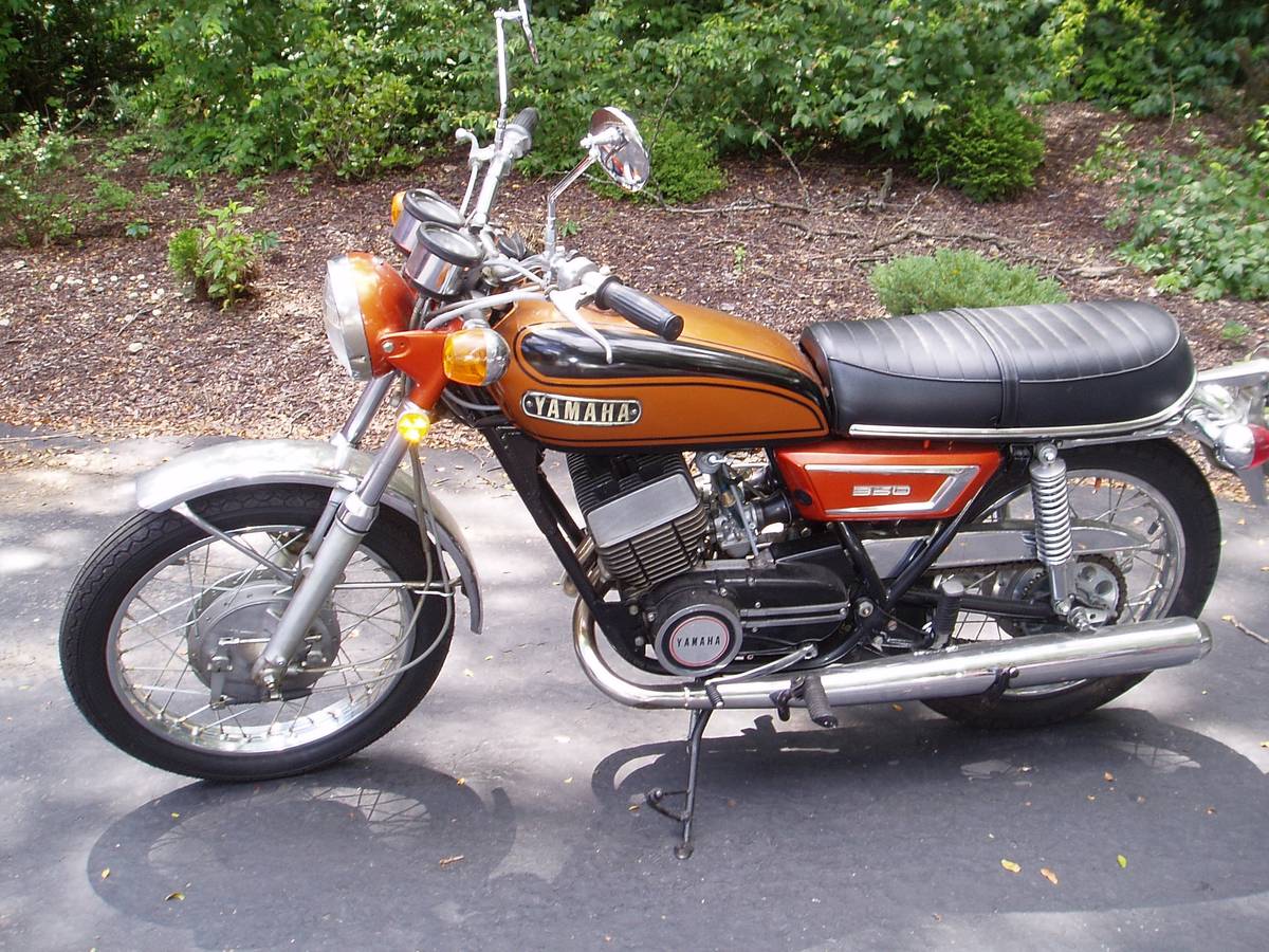 72 Yamaha R5