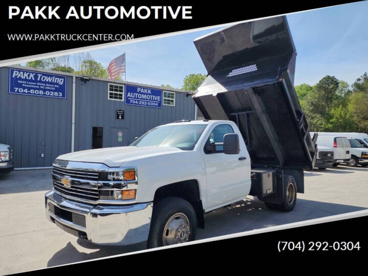 2015 Chevrolet Silverado 3500 3500HD 4x4 Dump Truck 40k LOW MILES