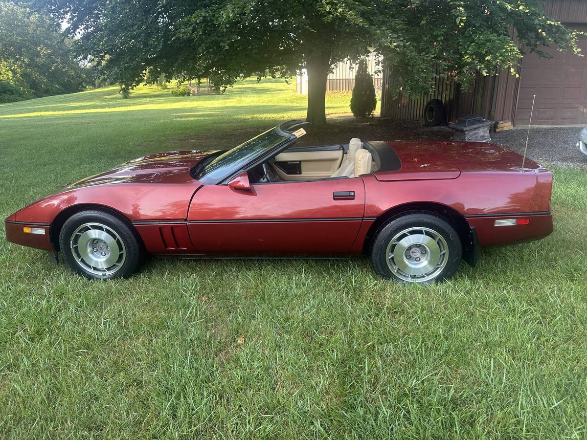 CORVETTE CONVERTIBLE 1987 LOW MILES