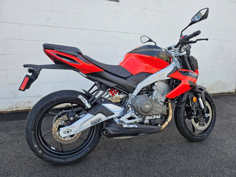 2026 Aprilia Tuono 457