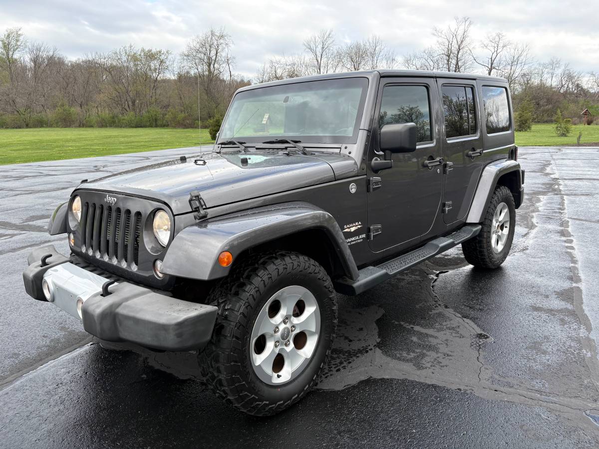 2014 JEEP WRANGLER UNL SAHARA ED 4X41 YEAR/ 12000 MILE WARRANTY INC