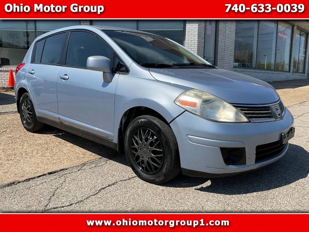 2009 Nissan Versa 1.8 S Hatchback