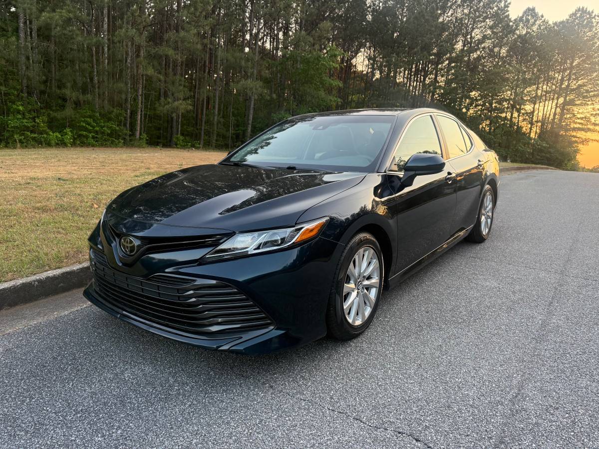 2018 TOYOTAN CAMRY LE