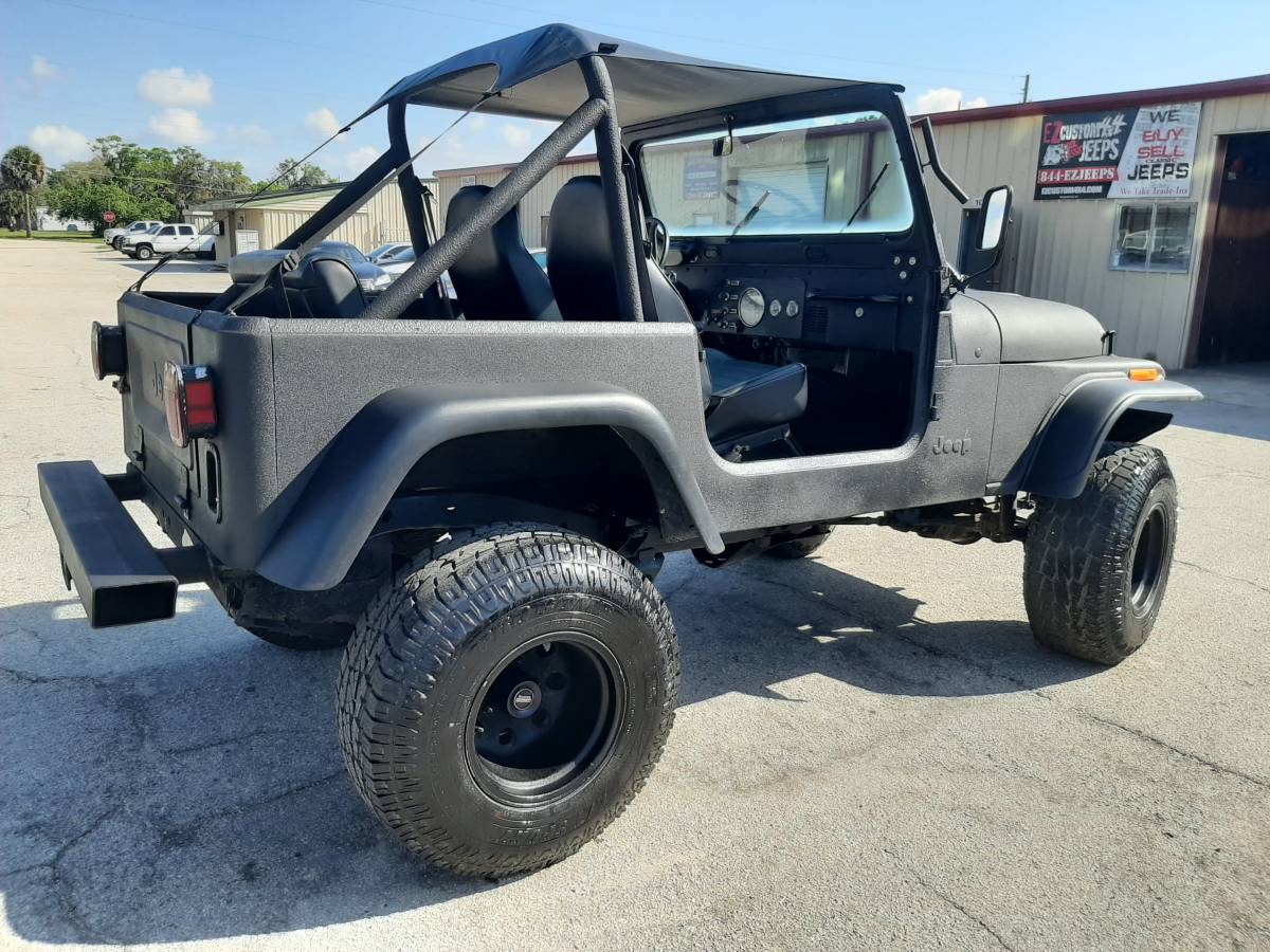 1984 Jeep CJ7 6 cyl Manual Manual ALL BLACK