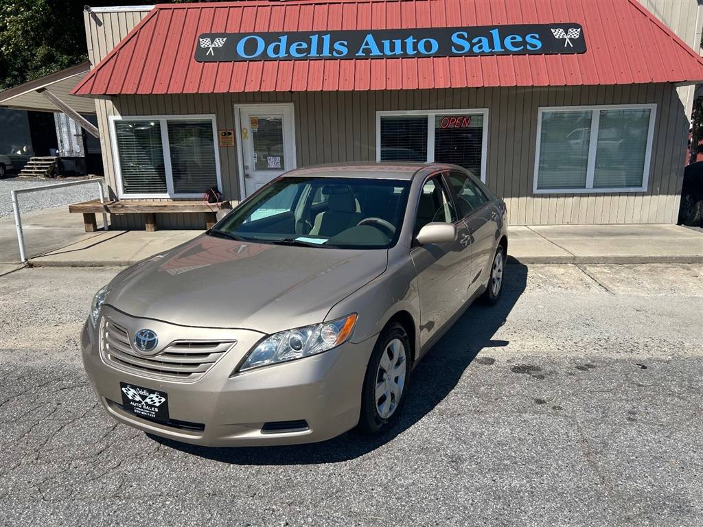 2009 Toyota Camry LE 5-spd AT Only 145K Miles