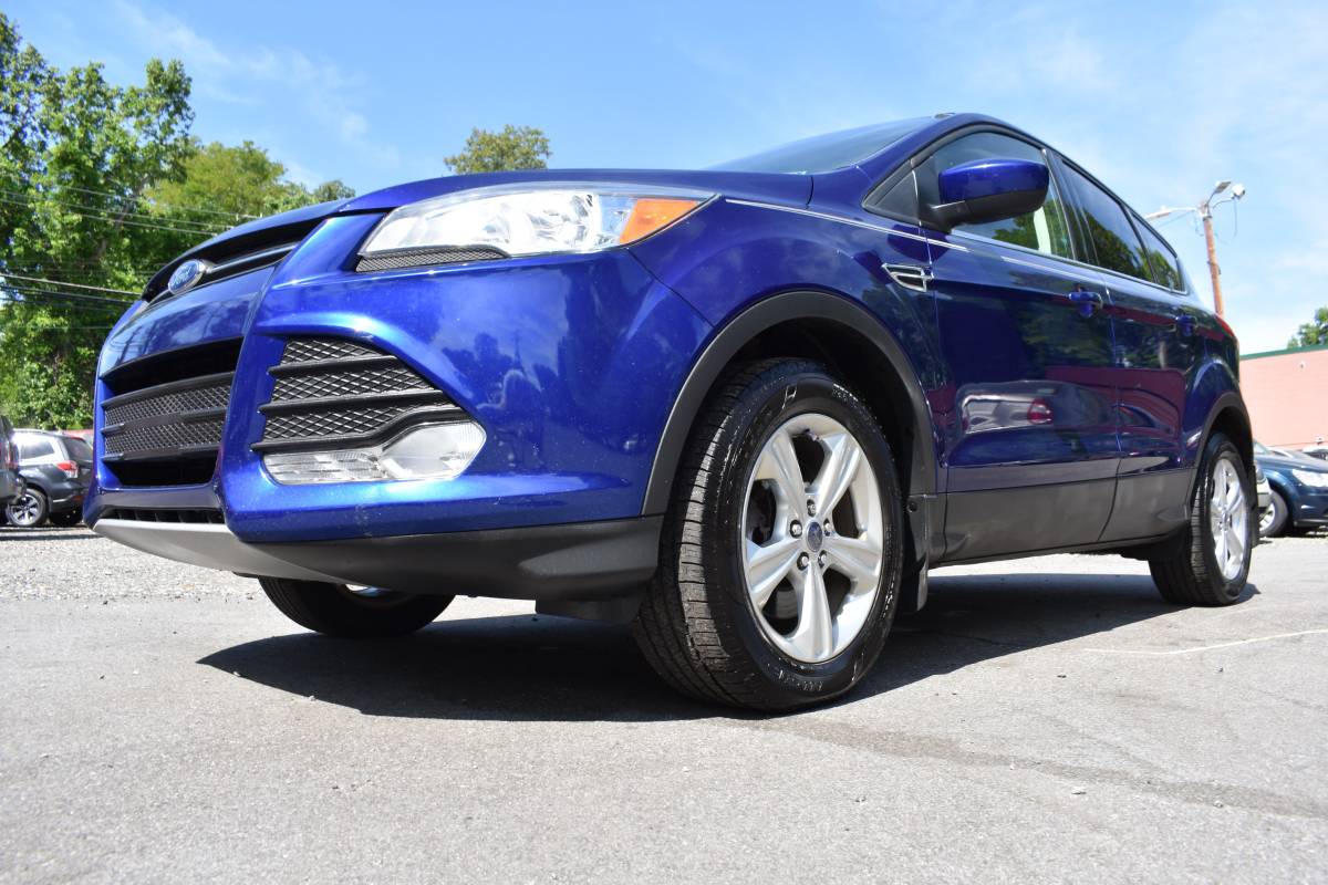2016 FORD ESCAPE SE 4WD 1.6 4 CYLINDER AUTMATIC WITH 122,000 MILES