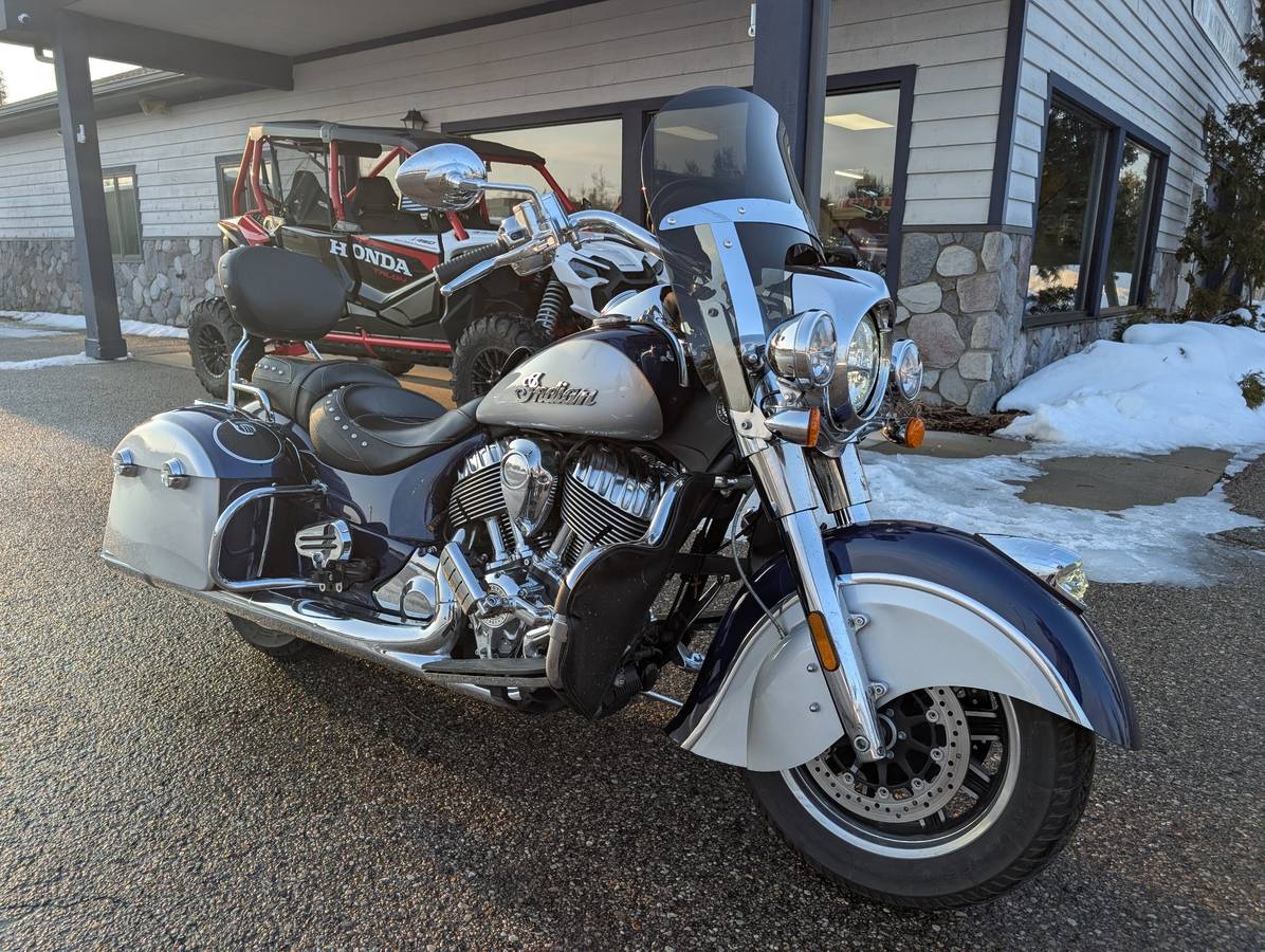 2017 Indian Springfield - 111", TAB exhaust - 19,000 miles