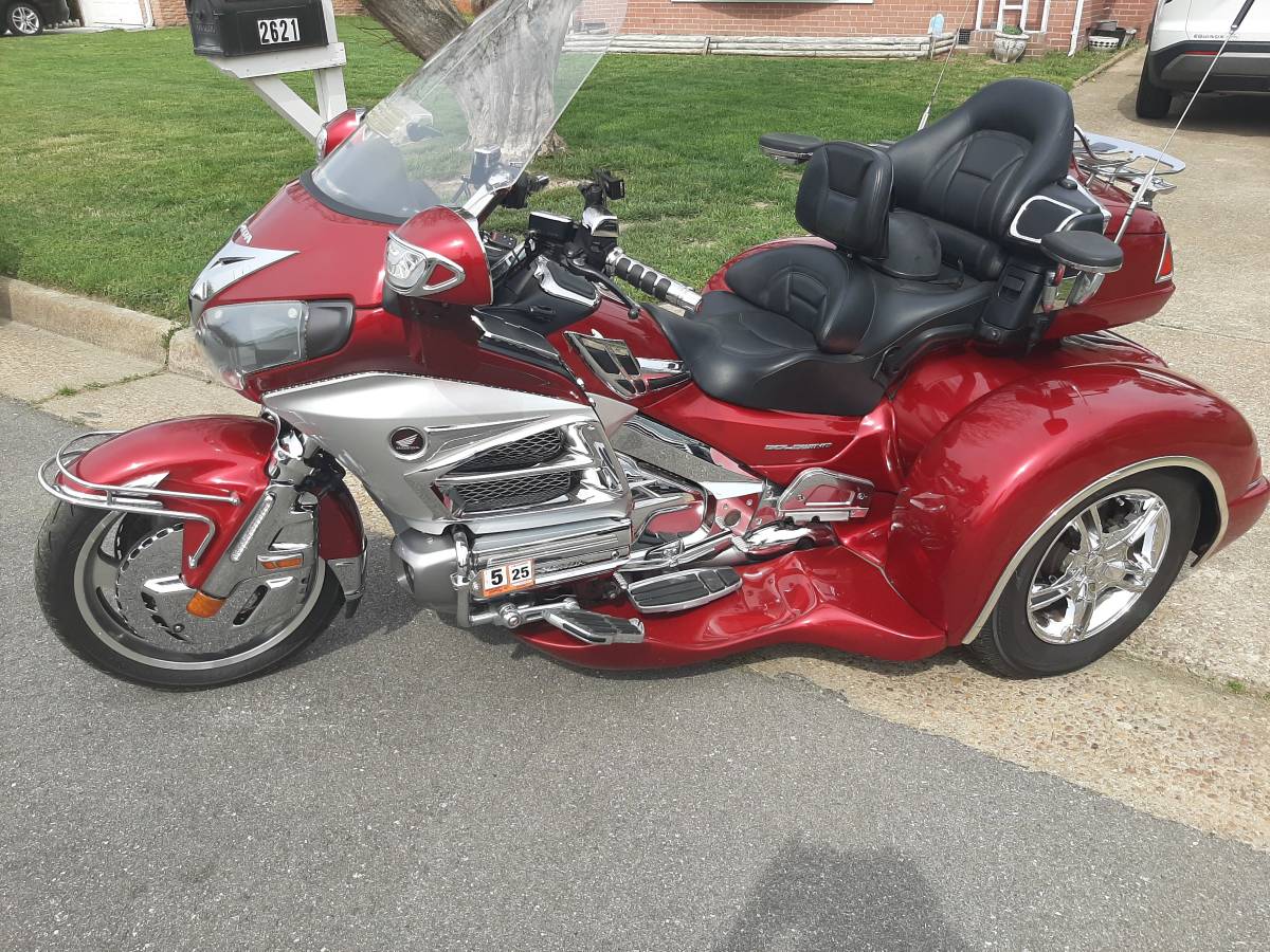 2012 HONDA GOLDWING TRIKE
