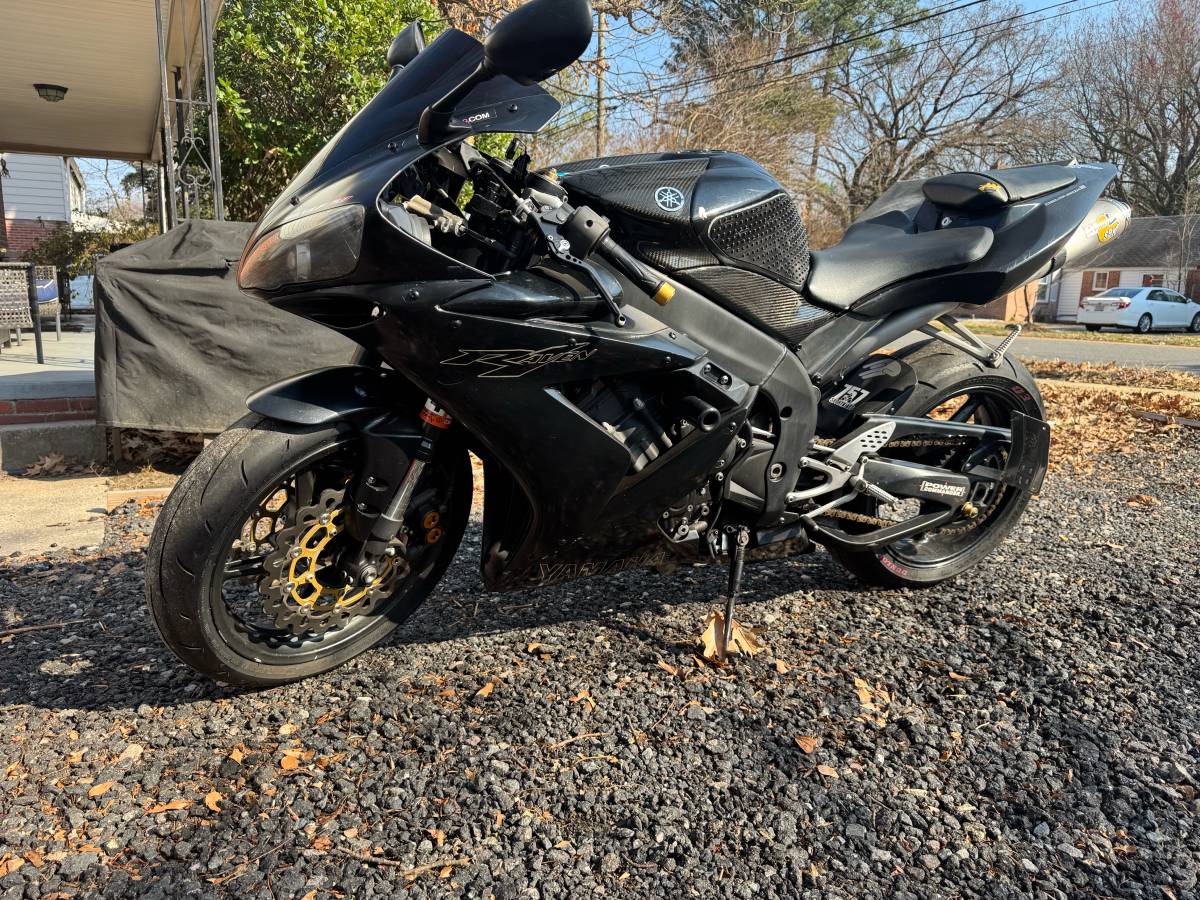 2004 Yamaha R1