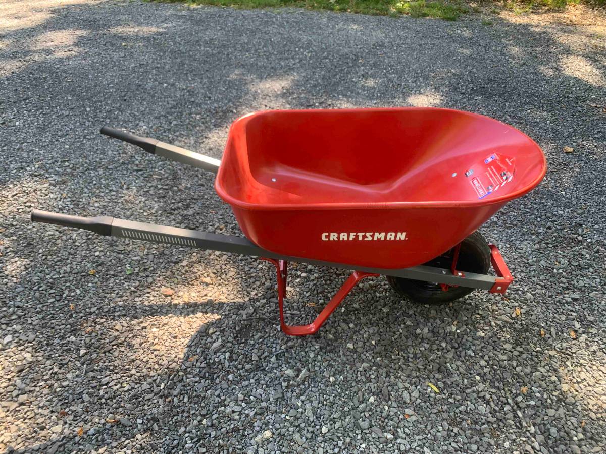 Craftsman wheelbarrow