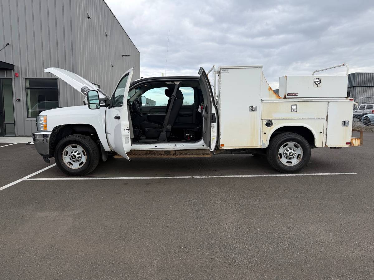 Runs Perfect 2012 Chevrolet 2500 4x4