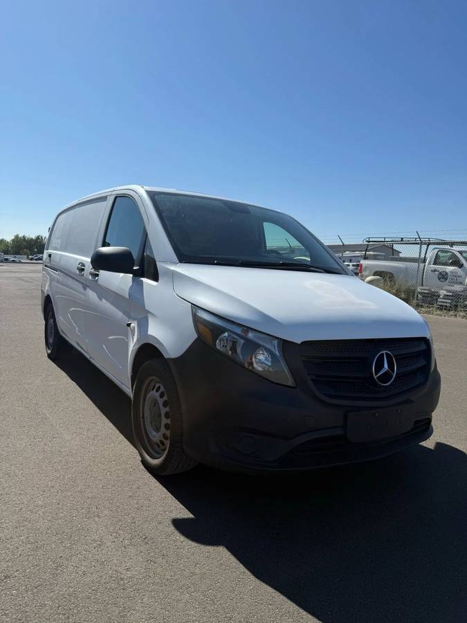 2016 Mercedes-Benz Metris Cargo Van 2D