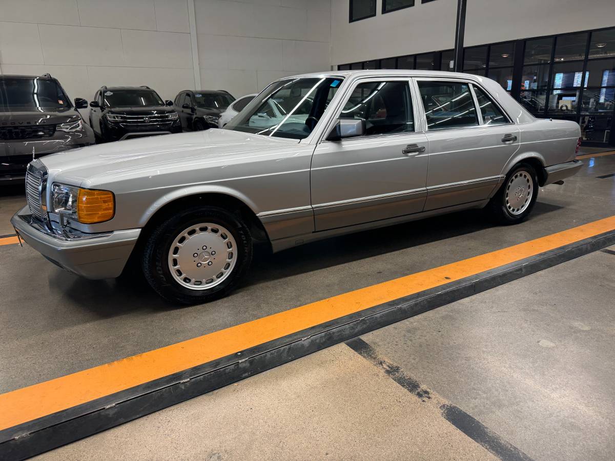 1989 Mercedes Benz 560 SEL #9846, 103k Miles, Super Clean