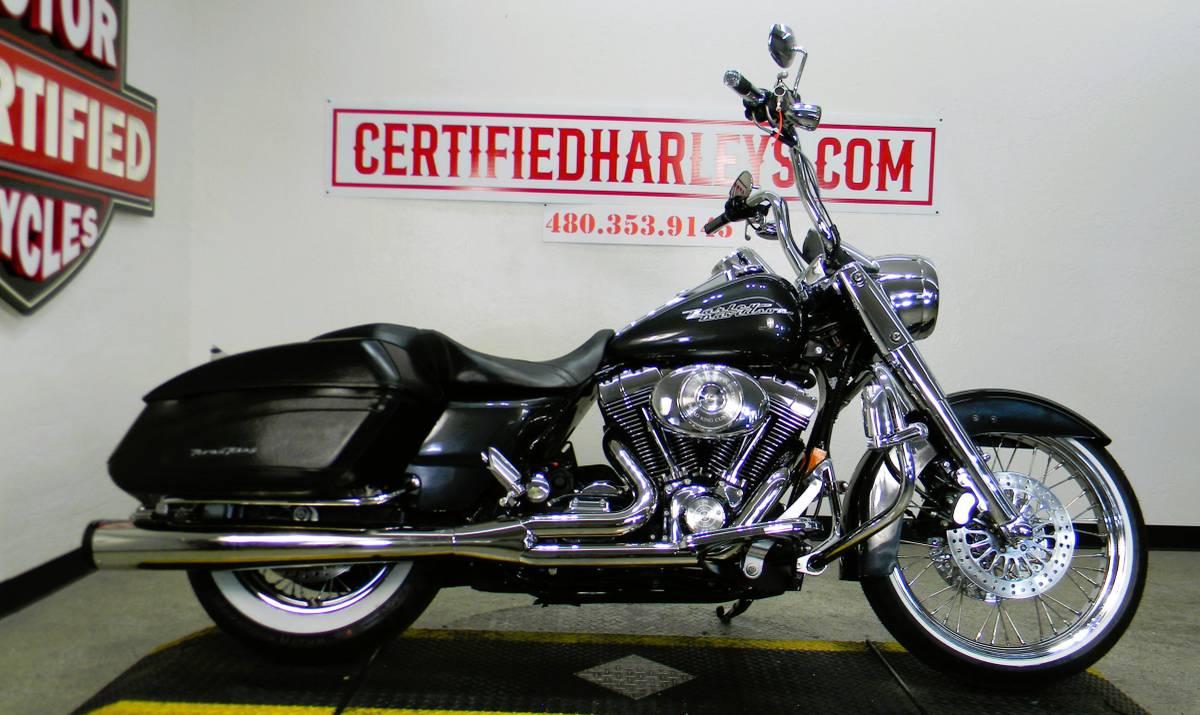 2006 HARLEY-DAVIDSON ROAD KING CUSTOM