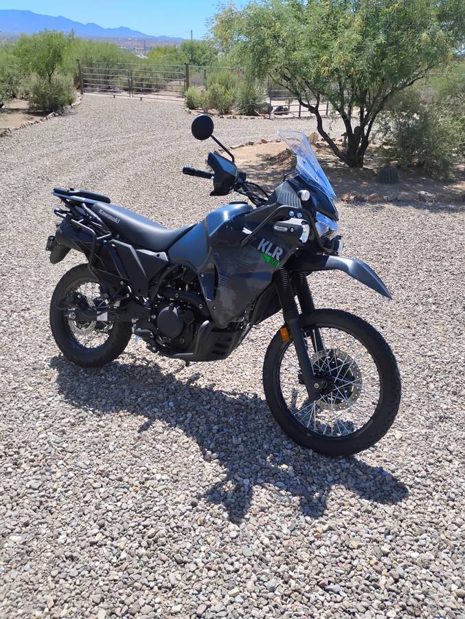 5995 OBO 1300mi. 2022 KLR 650 ADVENTURER
