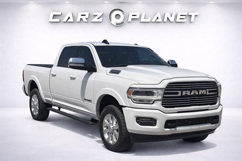 2019 RAM 2500 4x4 4WD Dodge Laramie DIESEL TRUCK 45 GAL FUEL TANK RAM 2500 Truc