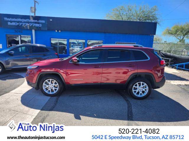 2017 Jeep Cherokee Latitude suv Deep Cherry Red Crystal Pearlcoat