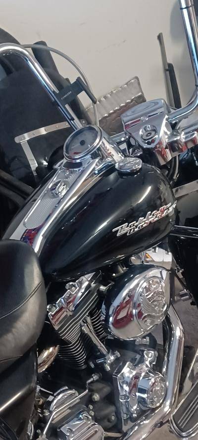 2004 HARLEY ROAD KING