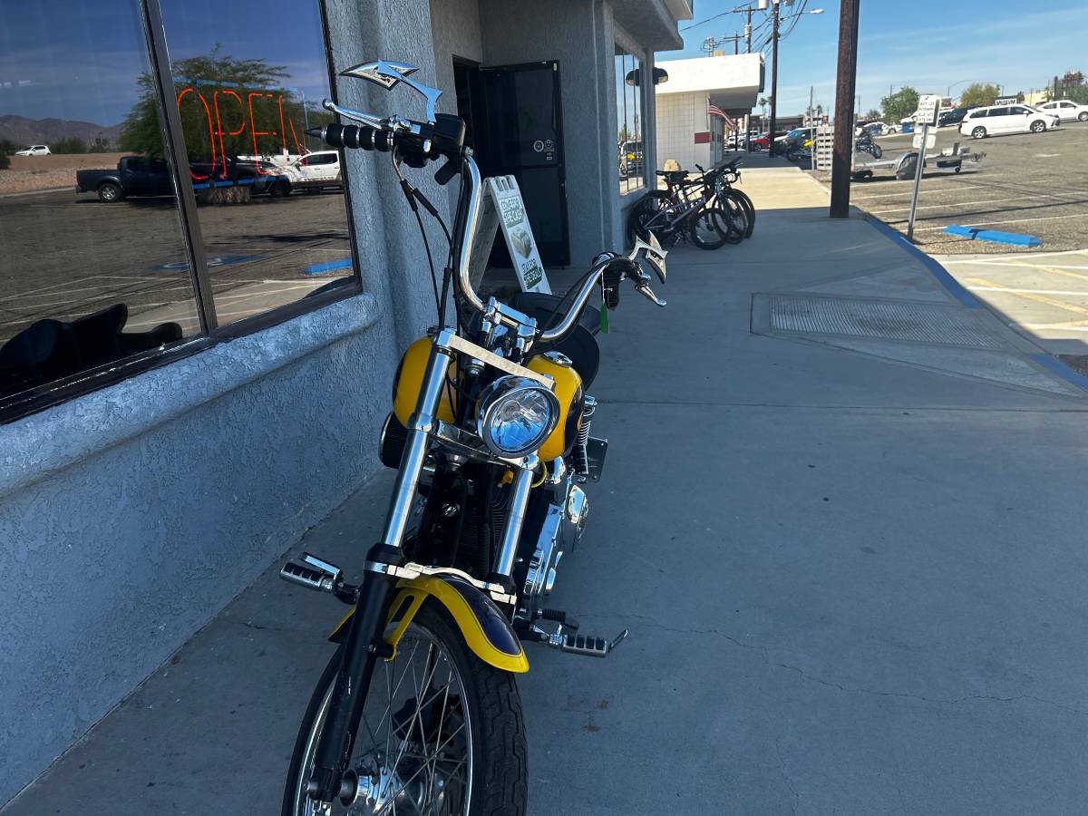 2004 Harley Davidson Dyna Wide Glide with 34,910 on the odo