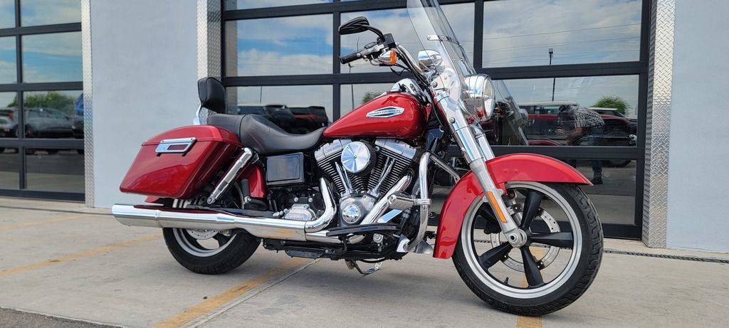 2013 Harley-Davidson FLD - Dyna Switchback - SUPER CLEAN LIKE NEW