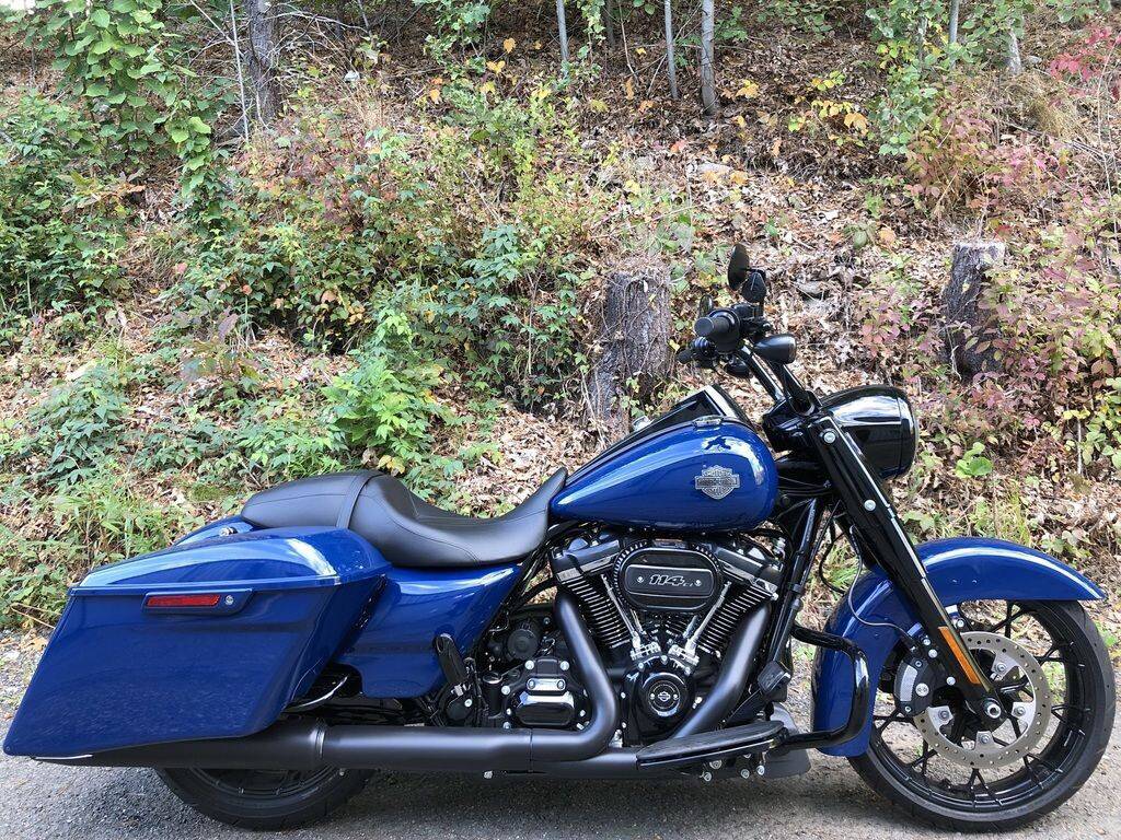 2023 Harley-Davidson Road King Special Bright Billiard Blu