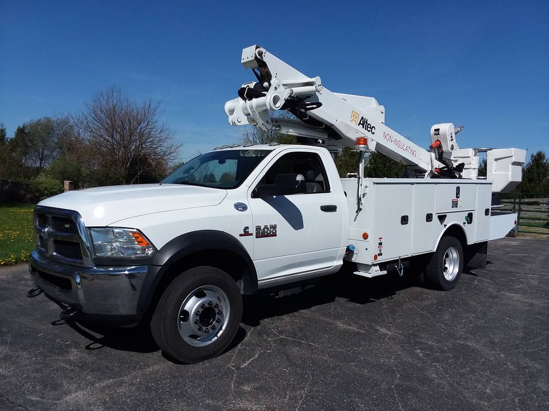 46' Altec AT41S 2017 Dodge Ram 5500 2 Man diesel bucket truck w/ jib