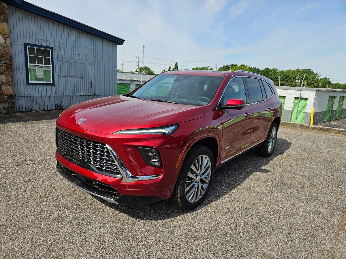 2026 BUICK ENCLAVE AVENIR