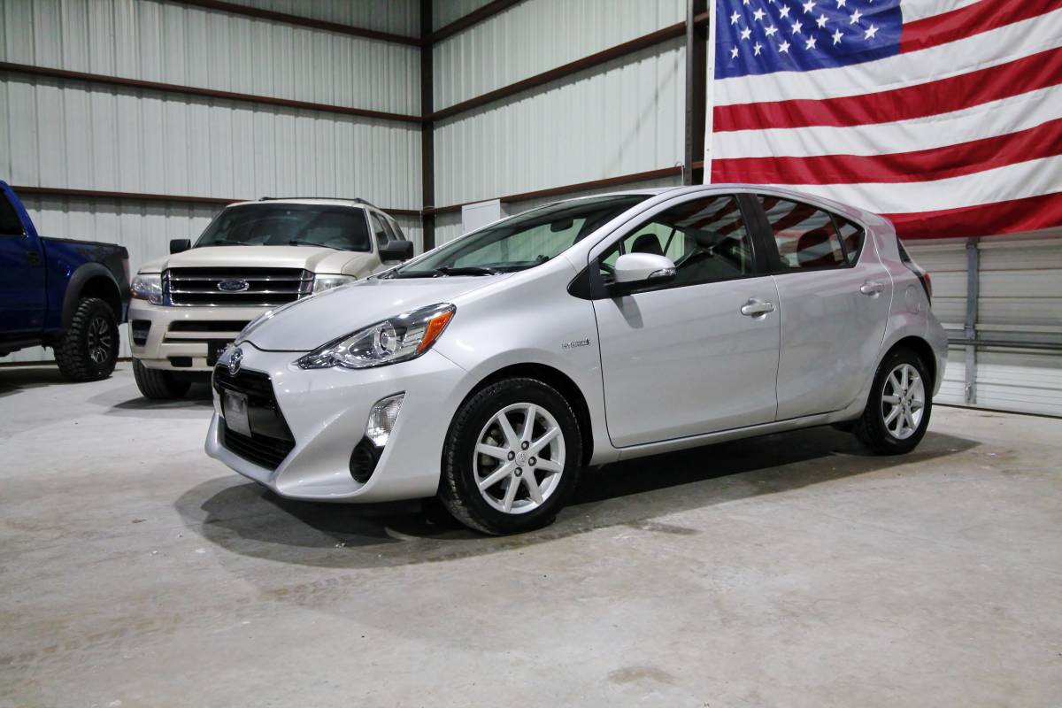 2015 TOYOTA PRIUS C THREE 1.5L HYBRID AUTO CLOTH INTERIOR BACK UP CAM