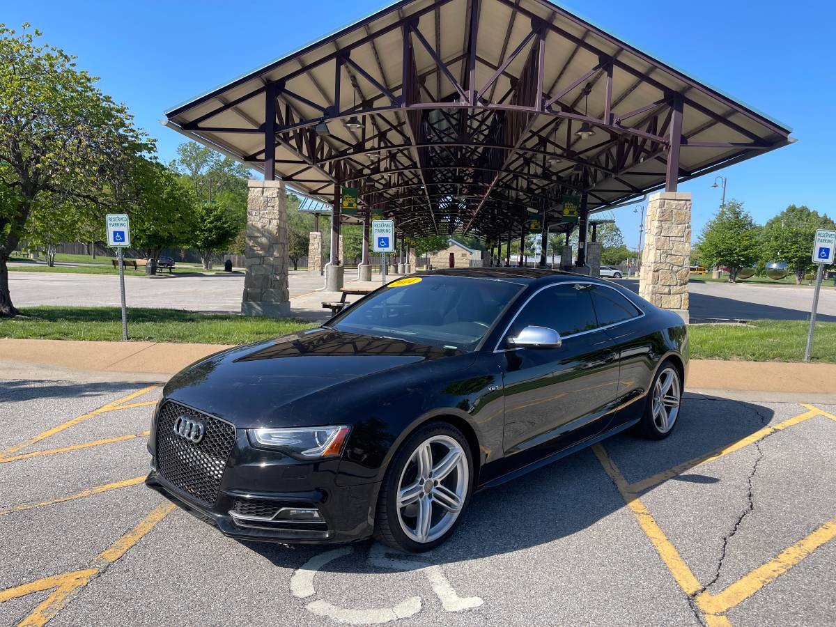 2014 Audi S5 Quattro Premium Plus ( AWD )