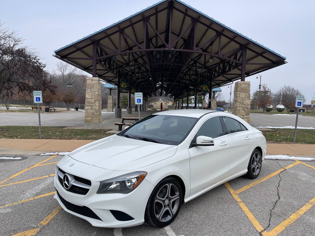 2014 Mercedes CLA 250 ( 1 OWNER, SUPER CLEAN )