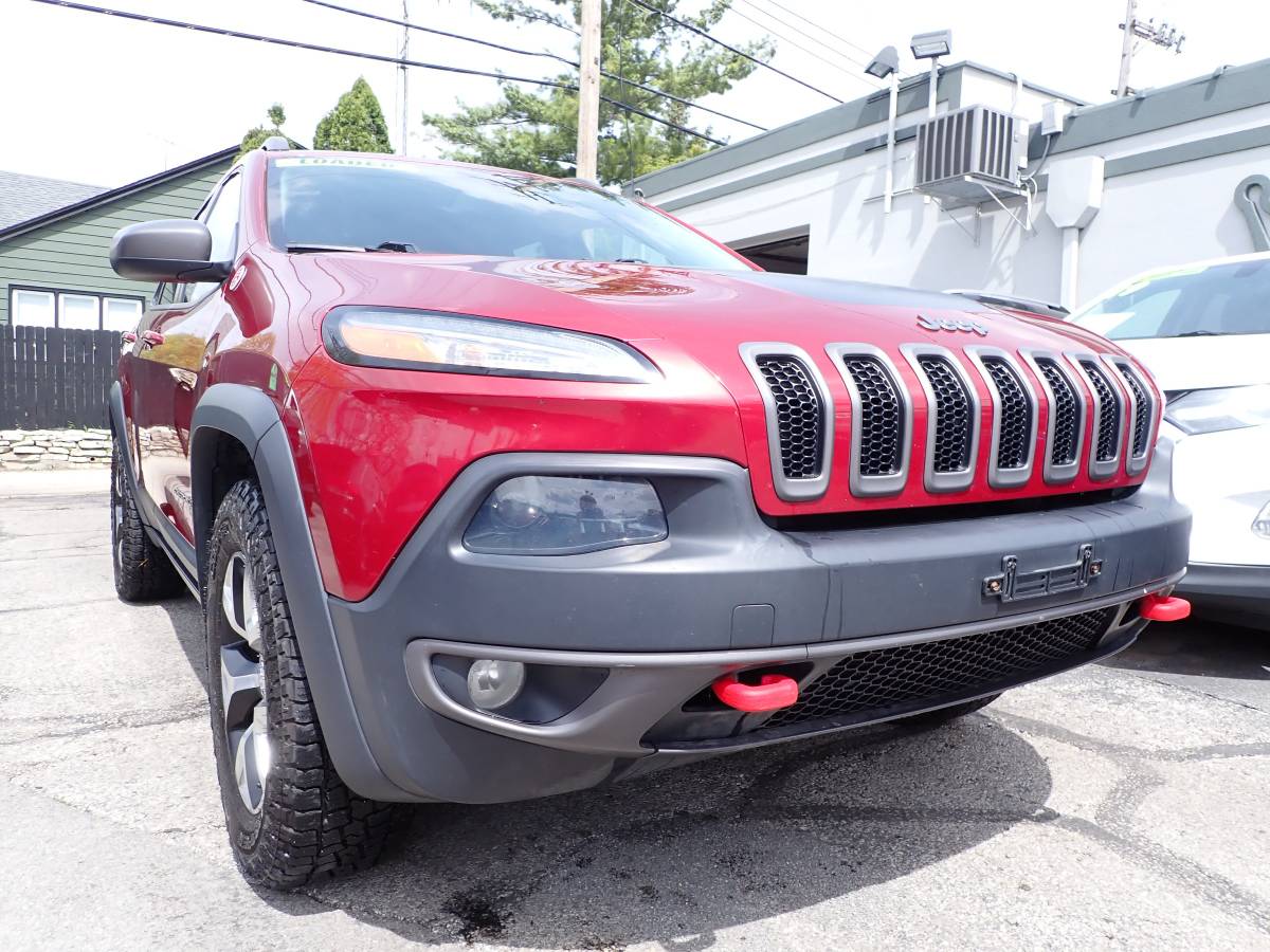 2014 Jeep Cherokee TrailhawkNavHeated leather seats & steering wheel