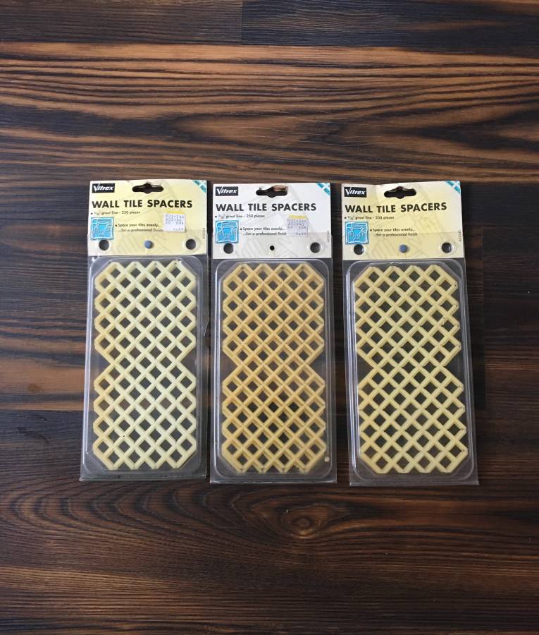 NEW - (Qty 750) VITREX Wall Tile Spacers - 3/32" Grout Line