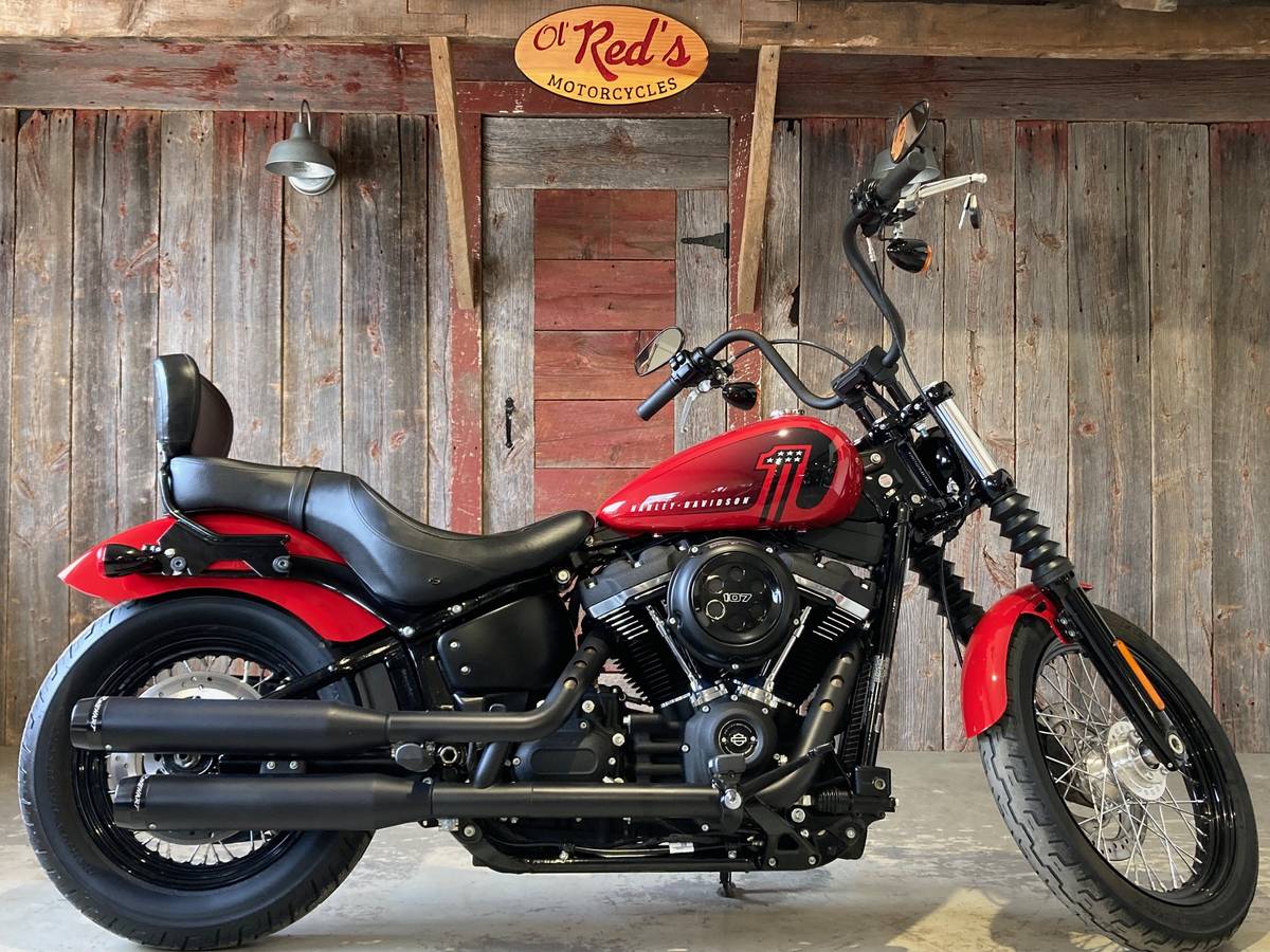 2020 HARLEY DAVIDSON SOFTAIL STREET BOB