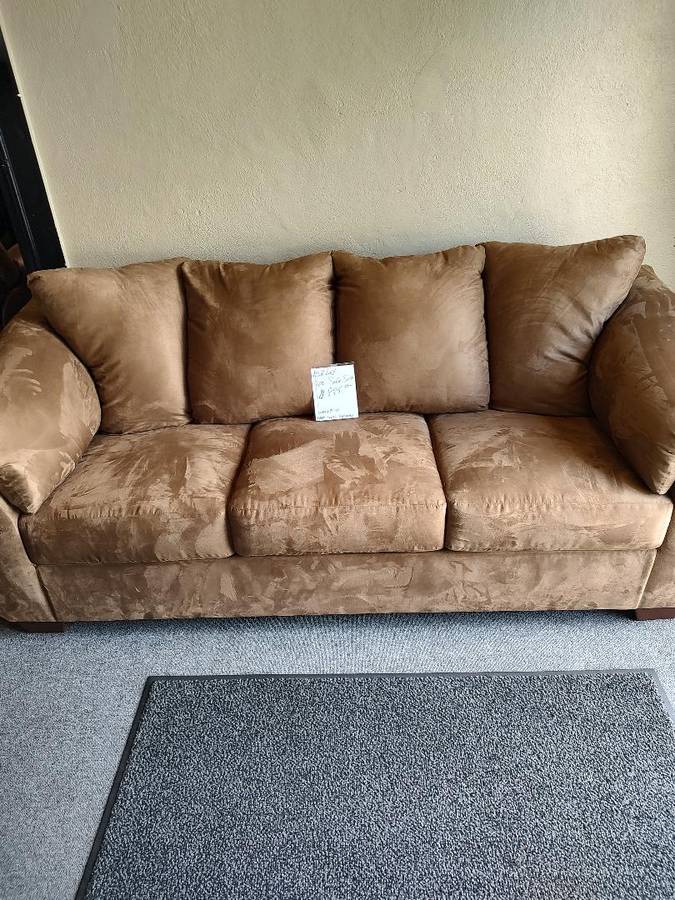 SOFA SETS FOR UNDER $800. FREE LOCAL DELIVERY