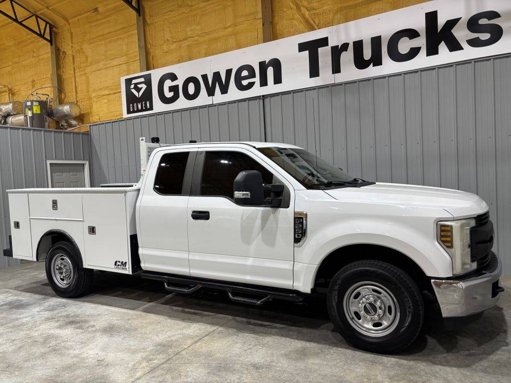 2019 Ford F-250 2wd Extended Cab XL Utility Bed Back Up Camera