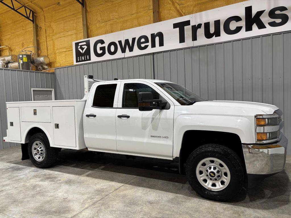 2019 Chevrolet Silverado 2500 4x4 Double Cab Utility Bed 90k Miles