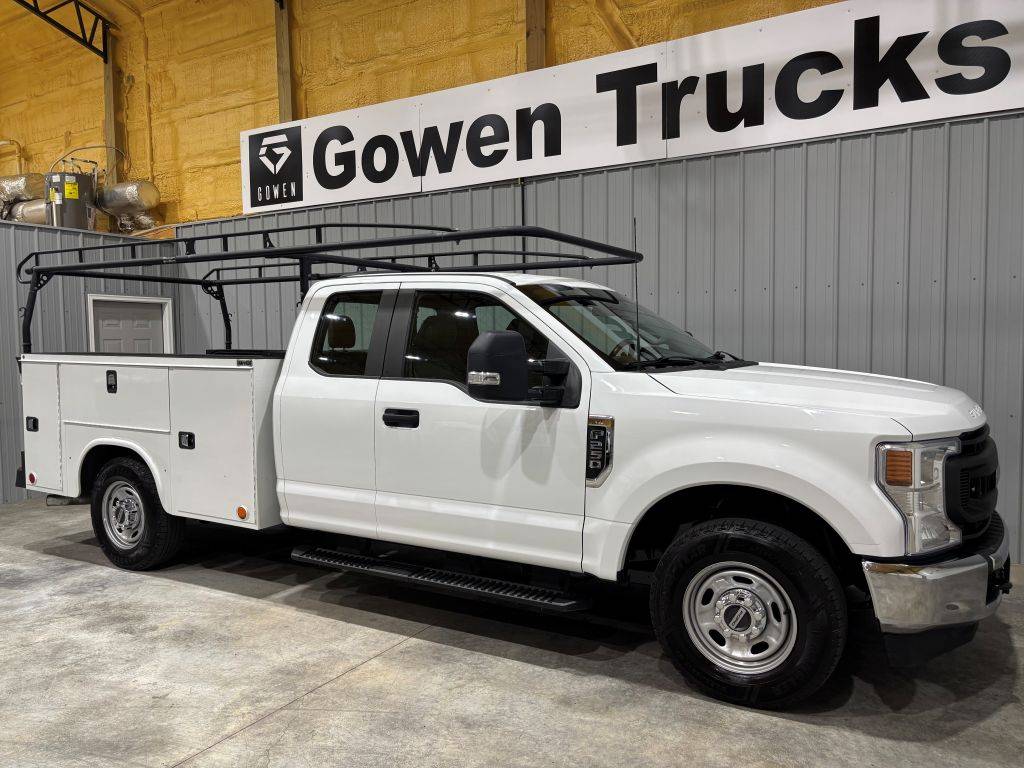 2022 Ford F250 XL Extended Cab 2wd Utility Bed Back Up Camera